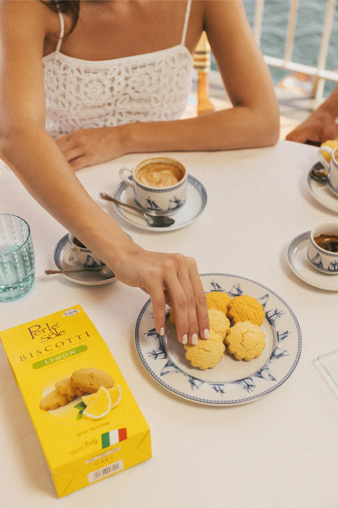 Lemon-Flavoured Biscuits