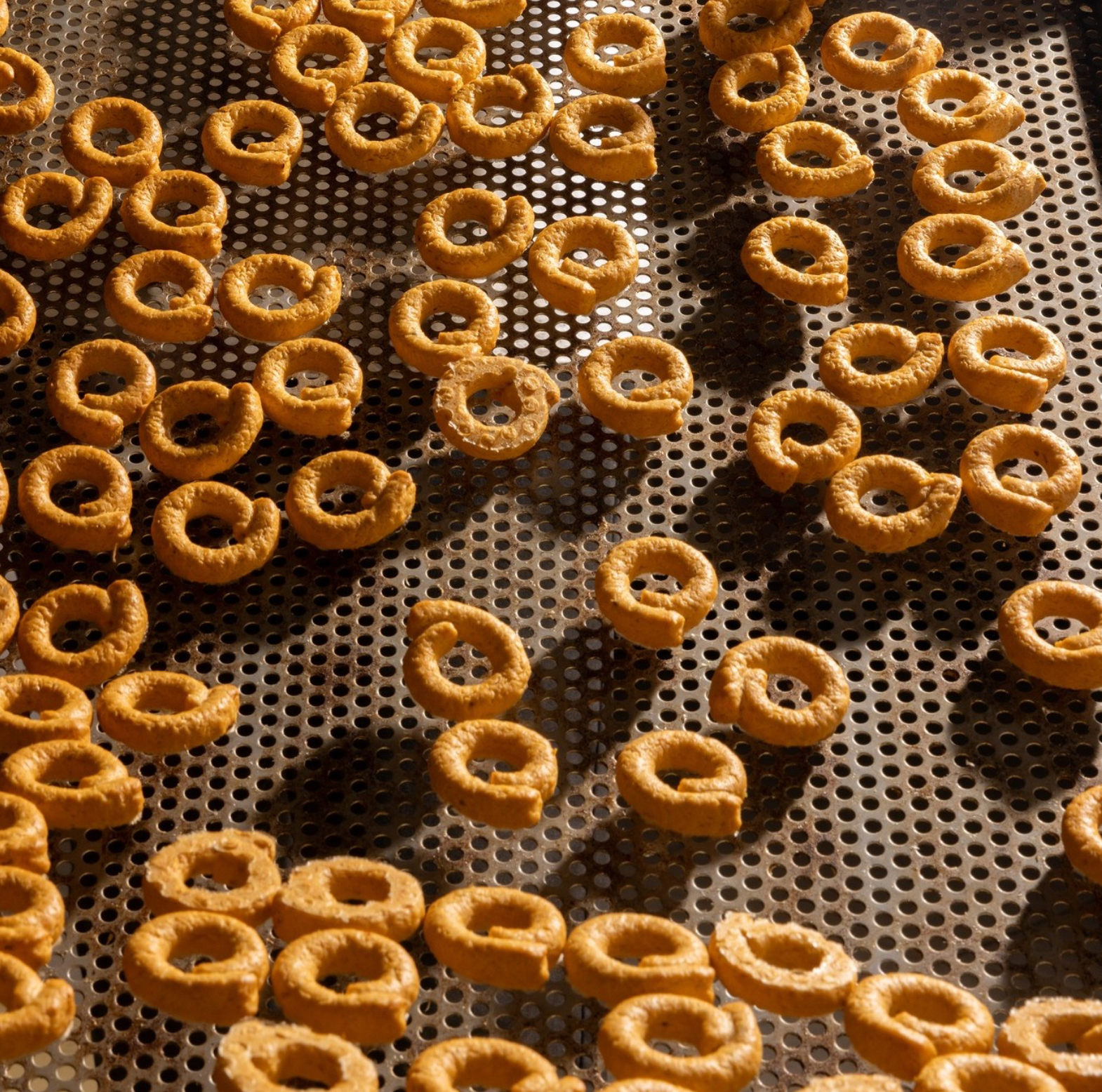 Tarallini - Savoury Rings with Cheese & Black Pepper - 230g